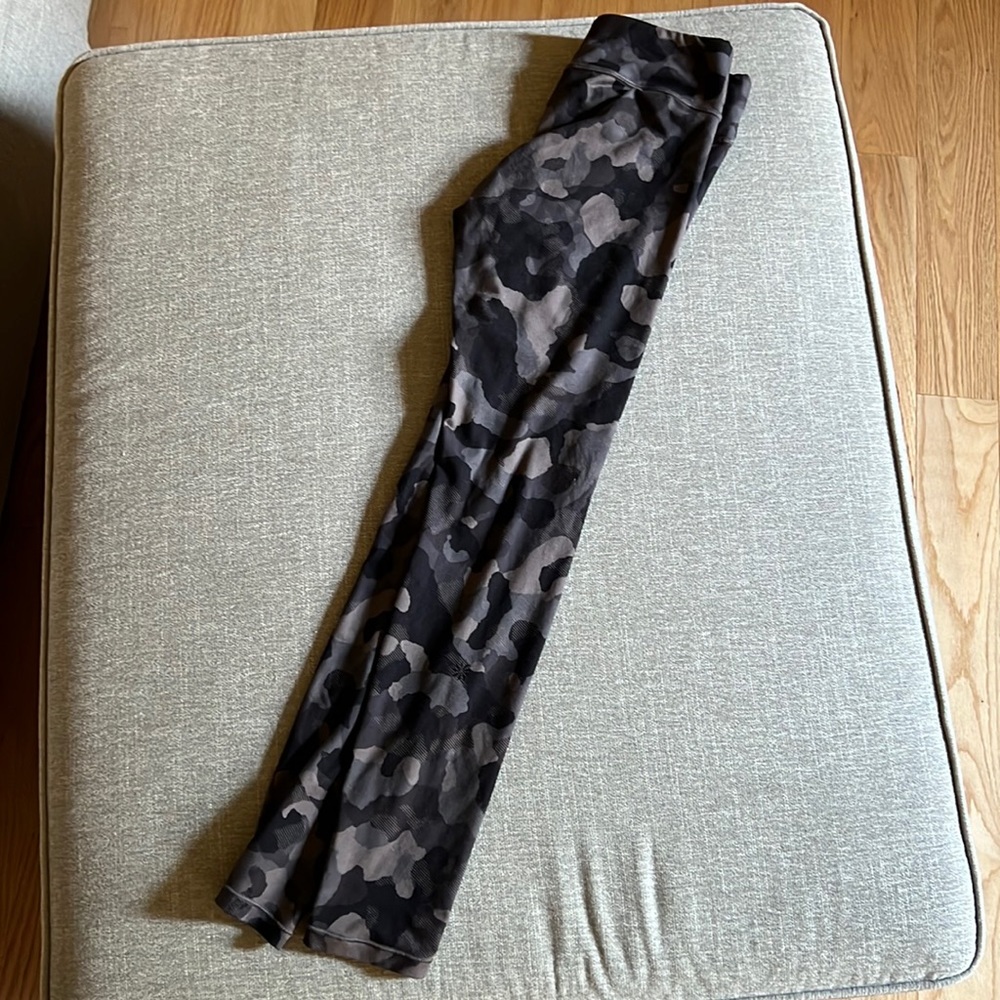 Camo Athleta girl leggings, XL/14
